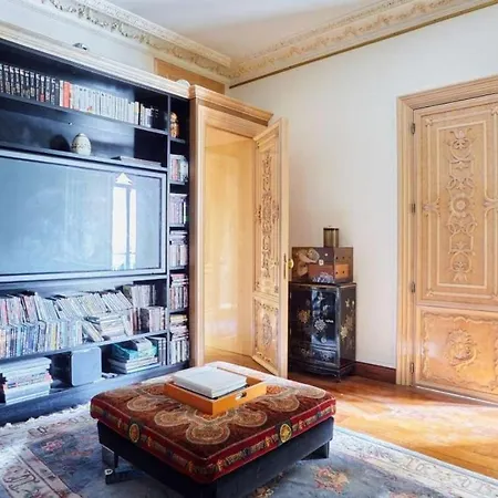 Luxury View Eiffel Apartment